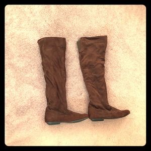 Never worn! Brown boots